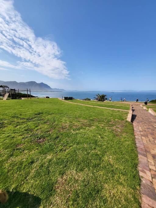*Self-Check In - Whale Watching Paradise -Central* Hermanus Εξωτερικό φωτογραφία